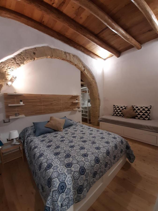 Апартаменты Residenze San Domenico Кальяри Экстерьер фото